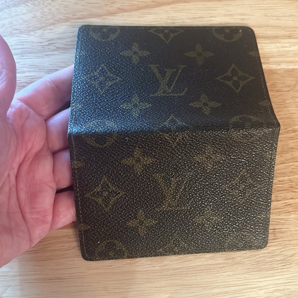 Authentic Louis Vuitton Card holder - Picture 6 of 6